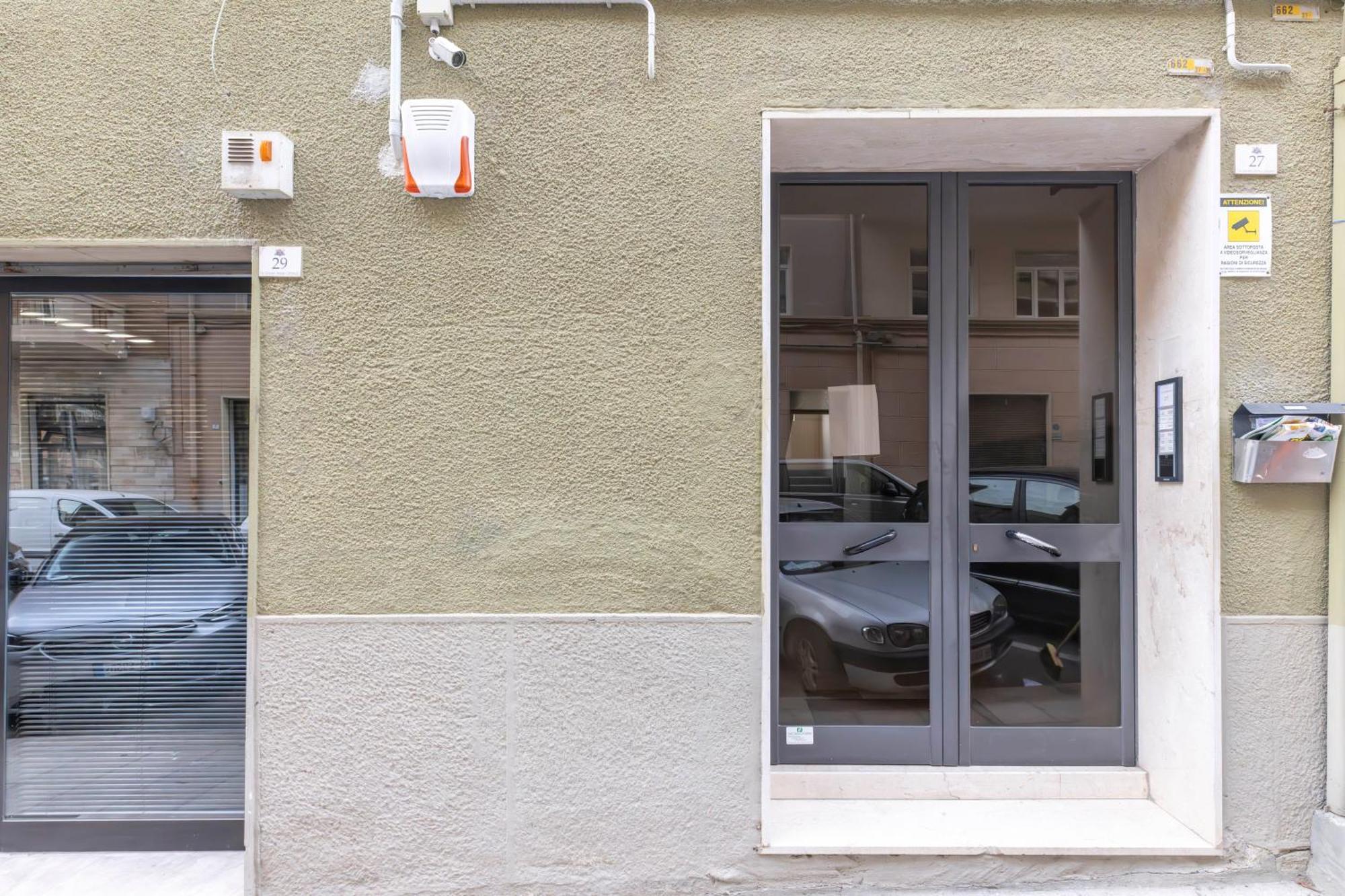 Quarzo. Modern Rooms Cagliari Zewnętrze zdjęcie