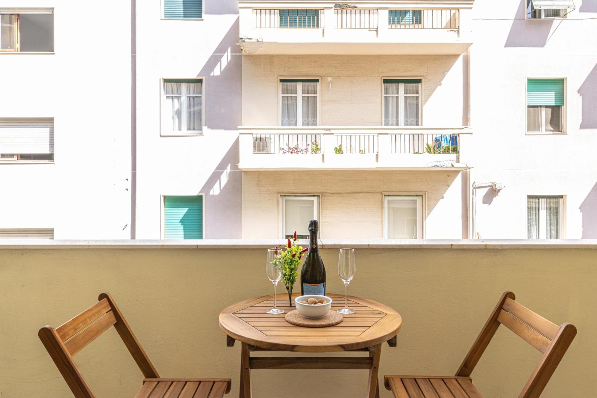 Quarzo. Modern Rooms Cagliari Zewnętrze zdjęcie